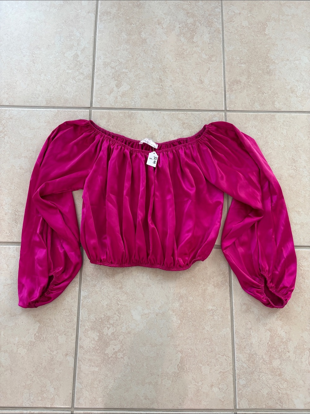 NWT Women's Off-Shoulder Fuchsia Satin Blouson Top